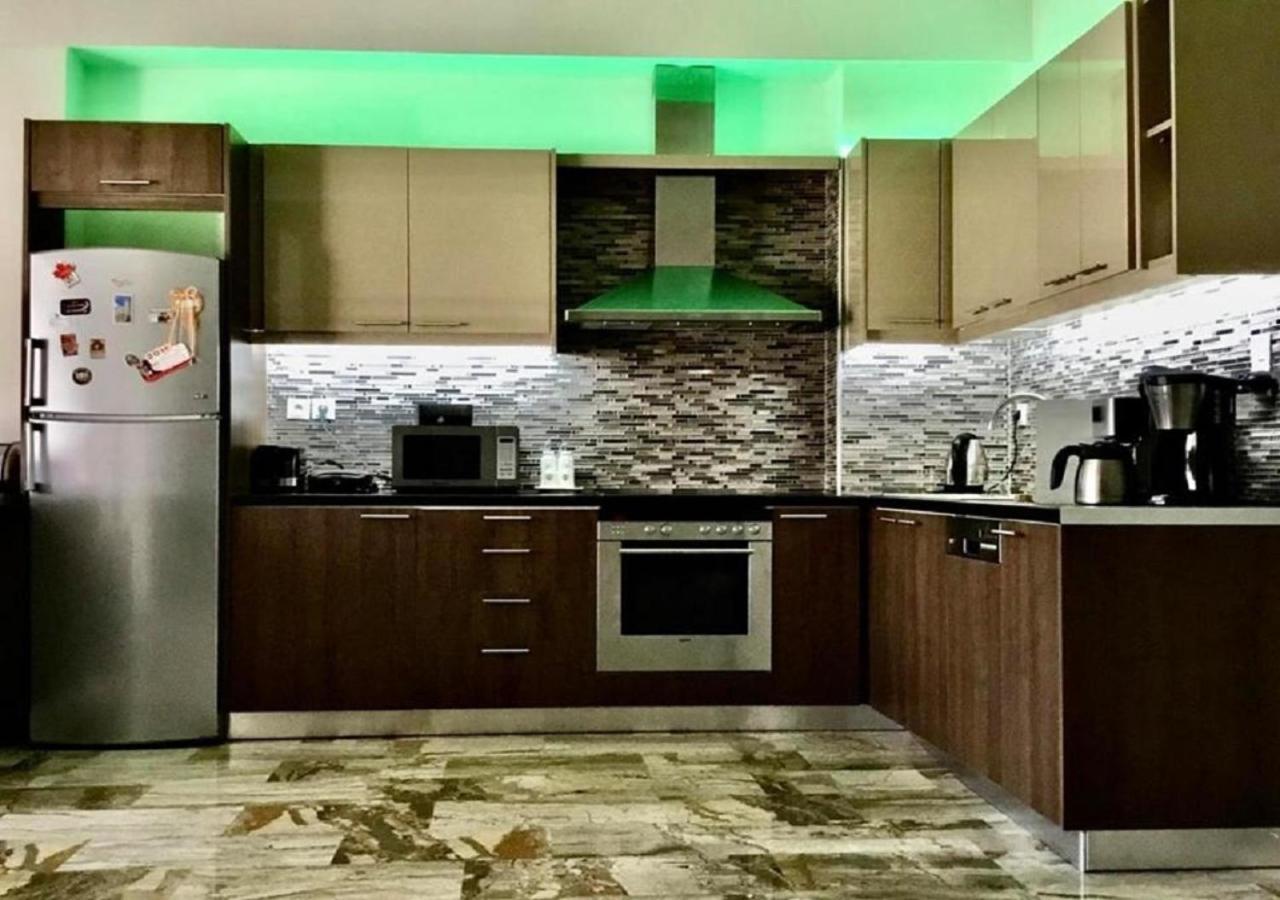 Luxury With Sauna And Free Parking Near Acropolis Athens Ngoại thất bức ảnh
